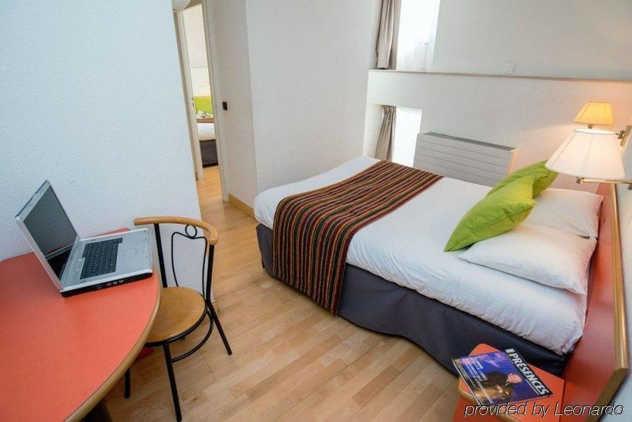 Privilodges Chateau Perrin Γκρενόμπλ Εξωτερικό φωτογραφία